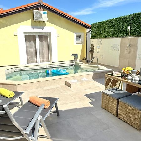 Poolside Studio Fažana Exteriér fotografie